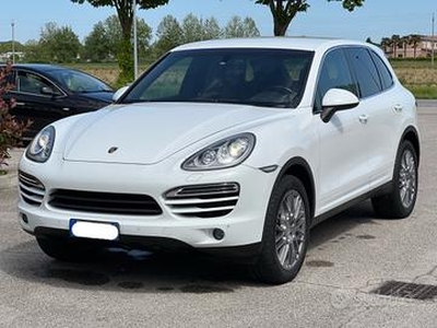 Porsche Cayenne 3.0d 258cv. Full optional