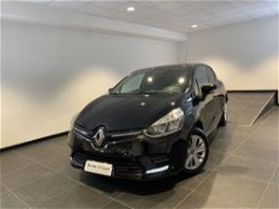 Renault Clio TCe 12V 75 CV 5 porte Moschino Life del 2019 usata a Meda