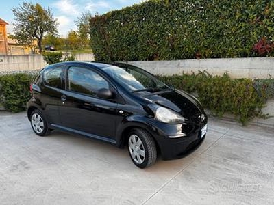 Toyota Aygo 1.0 12V VVT-i 3 porte Sol Km 99000