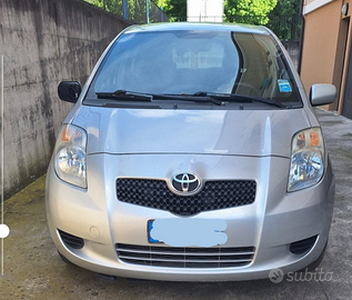 Toyota yaris 1.0 gpl anche per neopatentati