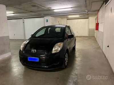 Toyota yaris 1000 benzina 2008