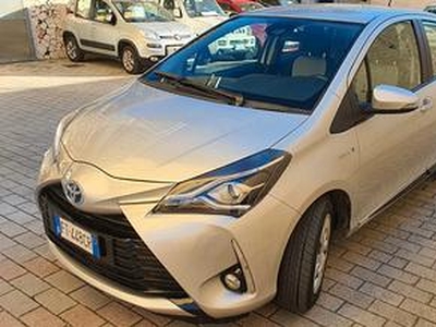 Toyota Yaris 1.5 Hybrid 5 porte Business