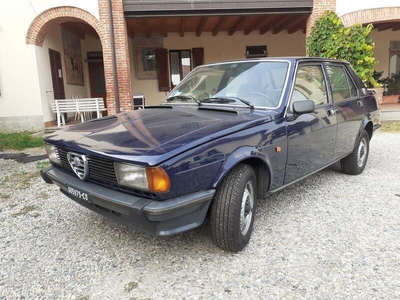 Usato 1980 Alfa Romeo Giulietta 1.4 Benzin 94 CV (7.500 €)