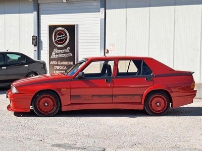 Usato 1987 Alfa Romeo 75 1.8 Benzin 155 CV (77.000 €)