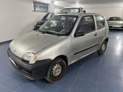 Usato 1999 Fiat Seicento 0.9 Benzin 39 CV (1.400 €)