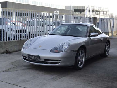 Usato 2000 Porsche 911 Carrera 4 3.4 Benzin 300 CV (45.000 €)