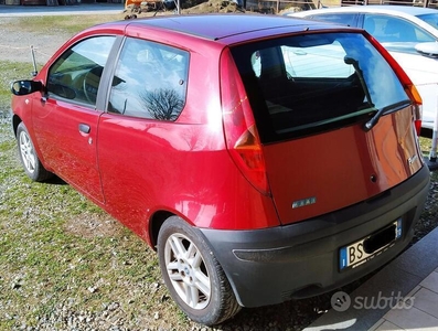 Usato 2001 Fiat Punto 1.2 Benzin 60 CV (2.000 €)