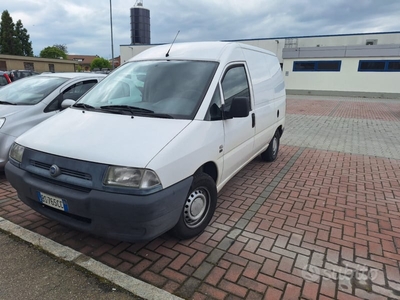 Usato 2001 Fiat Scudo Diesel (2.200 €)