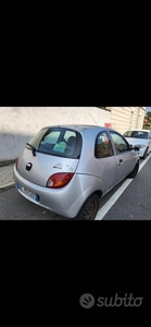 Usato 2001 Ford Ka 1.3 Benzin 60 CV (2.000 €)