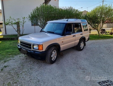 Usato 2001 Land Rover Discovery 2.5 Diesel 139 CV (7.500 €)