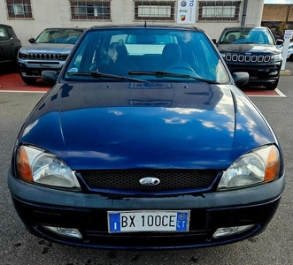 Usato 2003 Ford Fiesta 1.2 Benzin 75 CV (1.800 €)