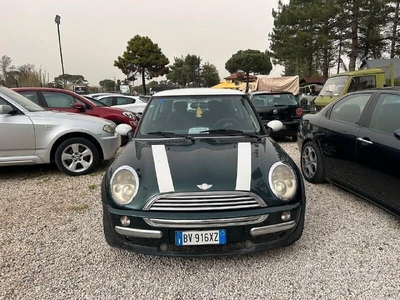 Usato 2003 Mini Cooper 1.6 Benzin 116 CV (1.900 €)