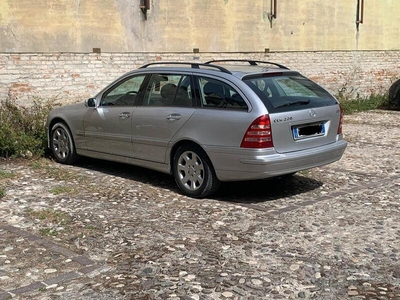 Usato 2004 Mercedes C220 2.1 Diesel 150 CV (5.400 €)