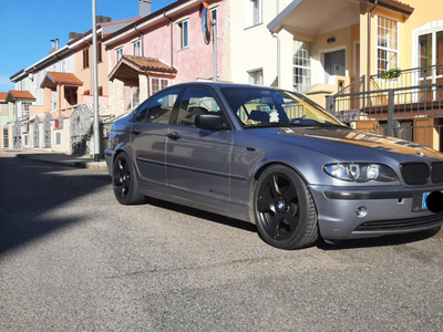 Usato 2005 BMW 318 2.0 Benzin 143 CV (7.000 €)