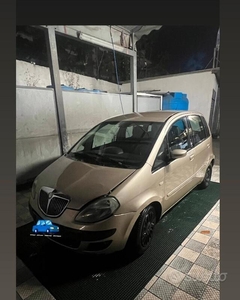 Usato 2005 Lancia Musa 1.4 Benzin 95 CV (500 €)