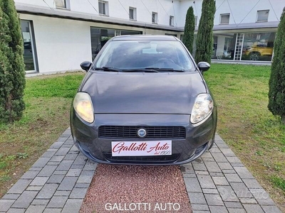 Usato 2008 Fiat Grande Punto 1.2 Benzin 65 CV (2.690 €)