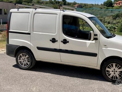 Usato 2009 Fiat Doblò 1.9 Diesel 105 CV (4.500 €)