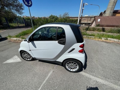 Usato 2009 Smart ForTwo Coupé 1.0 Benzin 71 CV (4.300 €)