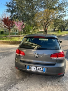 Usato 2009 VW Golf VI 1.6 Benzin 102 CV (8.000 €)