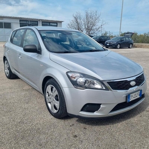 Usato 2010 Kia Ceed 1.4 LPG_Hybrid 90 CV (4.950 €)