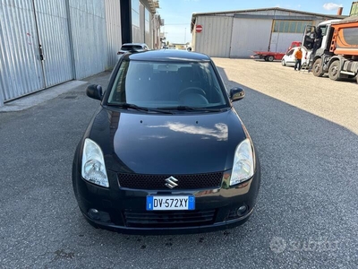 Usato 2010 Suzuki Swift 1.3 LPG_Hybrid 92 CV (3.990 €)