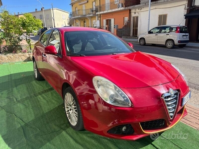 Usato 2012 Alfa Romeo Giulietta 1.6 Diesel 105 CV (7.800 €)