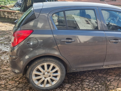 Usato 2012 Opel Corsa 1.2 Diesel 75 CV (3.000 €)