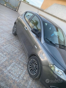 Usato 2013 Lancia Ypsilon 1.2 Diesel 69 CV (7.500 €)