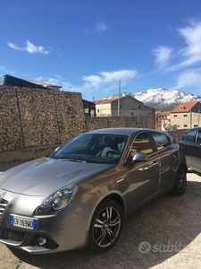 Usato 2014 Alfa Romeo Giulietta 1.6 Diesel 105 CV (11.000 €)