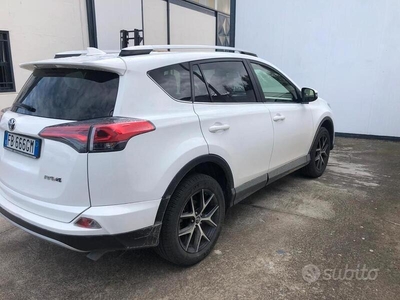 Usato 2015 Toyota RAV4 Diesel (16.000 €)