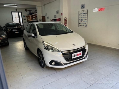 Usato 2016 Peugeot 208 1.6 Diesel 75 CV (8.000 €)