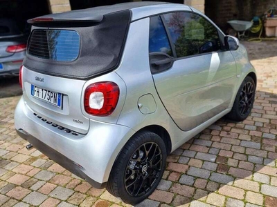 Usato 2017 Smart ForTwo Cabrio 0.9 Benzin 90 CV (14.500 €)