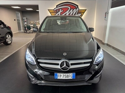Usato 2018 Mercedes 180 1.5 Diesel 109 CV (16.999 €)