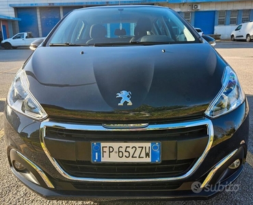 Usato 2018 Peugeot 208 1.6 Diesel 75 CV (9.999 €)