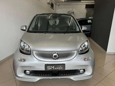 Usato 2019 Smart ForTwo Coupé 1.0 Benzin 71 CV (14.950 €)