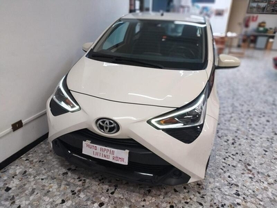 Usato 2020 Toyota Aygo 1.0 Benzin 72 CV (10.600 €)