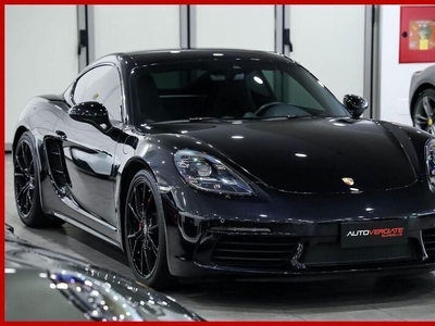 Usato 2021 Porsche 718 Cayman 2.0 Benzin 300 CV (71.000 €)