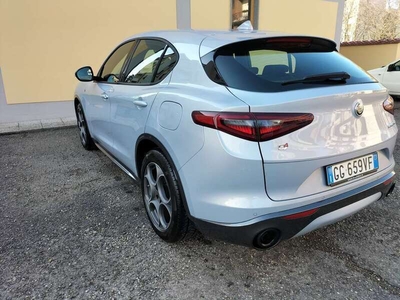 Usato 2022 Alfa Romeo Stelvio 2.1 Diesel 209 CV (39.800 €)