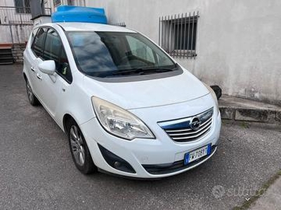 Vendo Opel Meriva 1.3 diesel