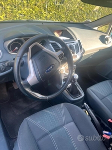 Venduto Ford Fiesta 5p 1.2 16v Titani. - auto usate in vendita