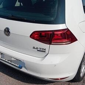 Volkswagen Golf 2.0 TDI DSG 5p. Highline BlueMotion Technology del 2013 usata a Pordenone