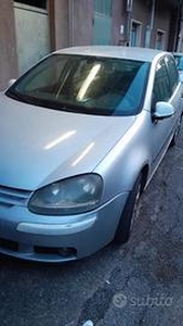 VOLKSWAGEN Golf 4ª serie - 2004