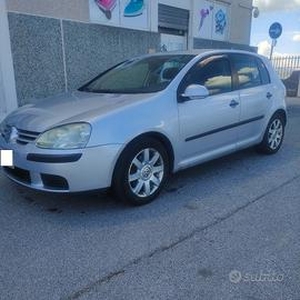 VOLKSWAGEN GOLF 5 1.9 Tdi 105 cv