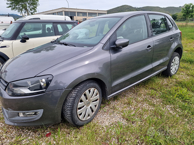 Volkswagen polo 1.6 tdi 5 porte incidentata