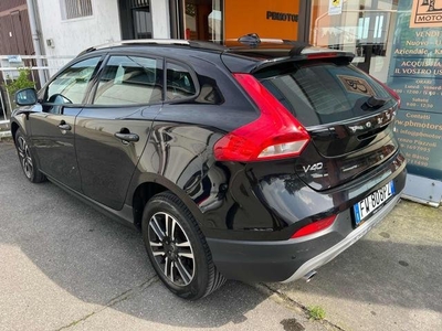 VOLVO V40 CROSS COUNTRY D2 Geartronic Business Plus