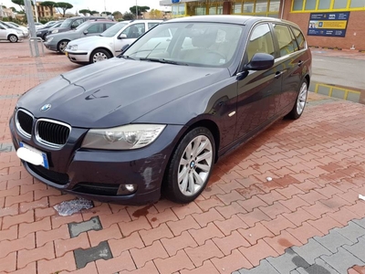 BMW 320D Touring Futura aut. anno 2009