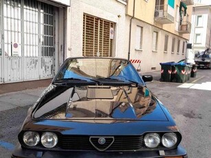 ALFA ROMEO ALFETTA 2.5i V6 BUSSO