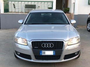 AUDI A8 3.0 V6 TDI quattro tiptronic