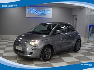 FIAT 500e Hatchback 118cv eDrive Icon KM Ø