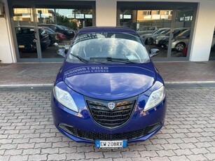 Lancia Ypsilon 0.9 TwinAir 85 CV 5 porte Metano Elefantino